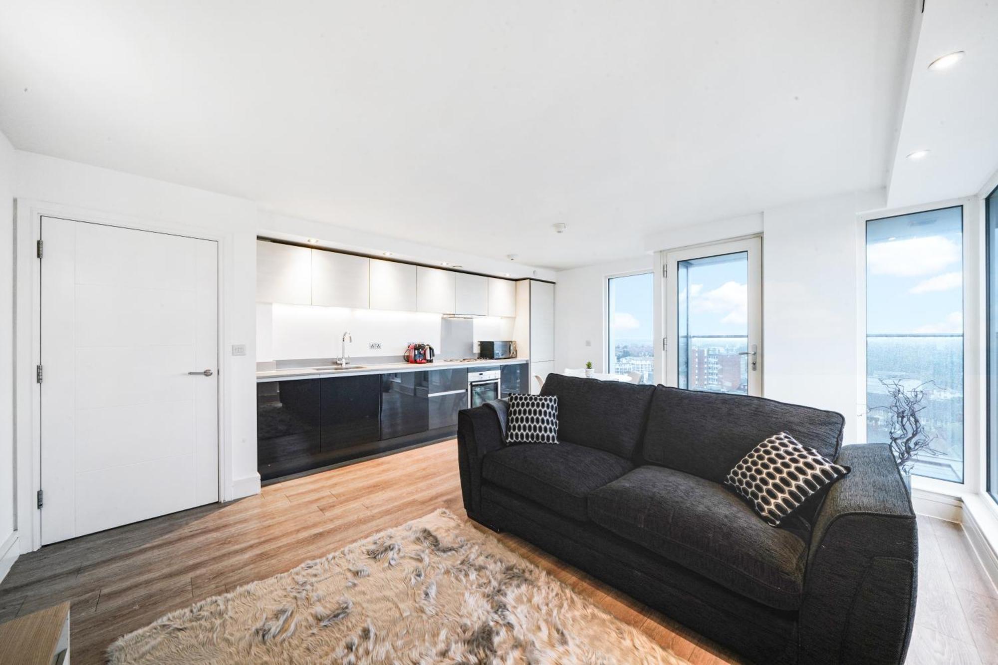 Luxury Apartment With Stunning Views On 10Th Floor Edgware Exteriér fotografie